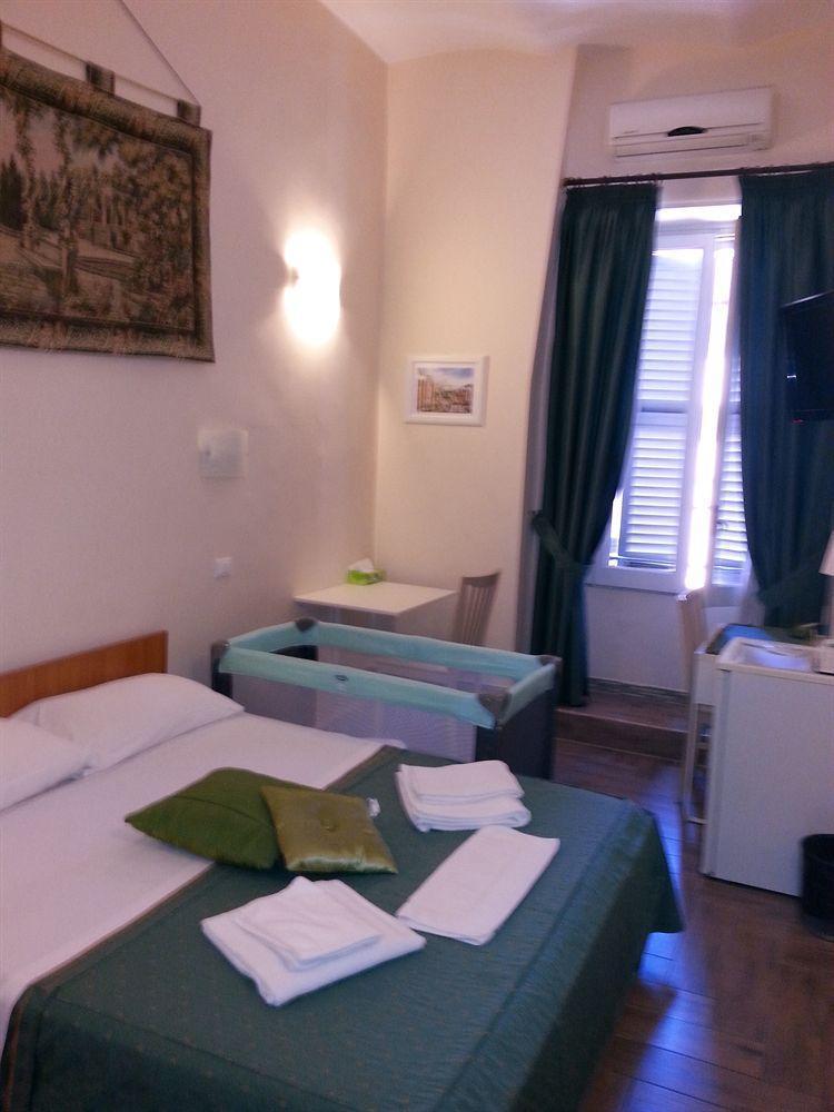 רומא Napoleone Suite מראה חיצוני תמונה